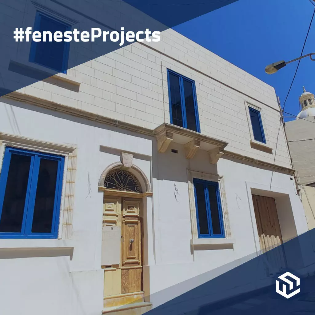 Ein sonniges Reihenhaus in Malta produkte fassadenfenster    